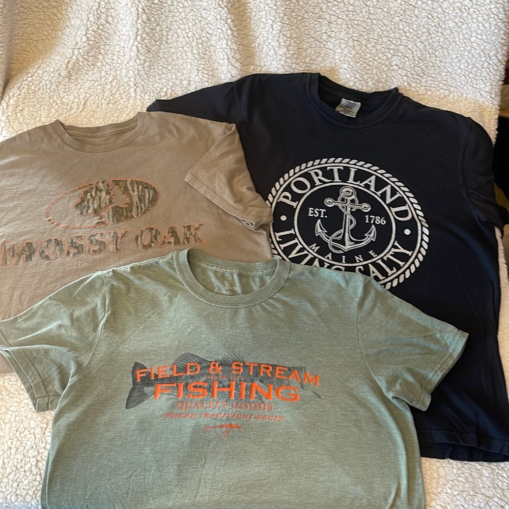 Field & Stream T-shirt Lot. Size Medium.